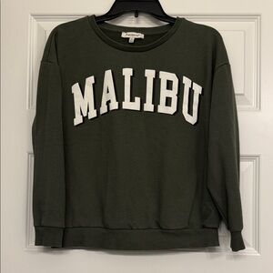 Francesca's Collections Forest Green Crew Neck